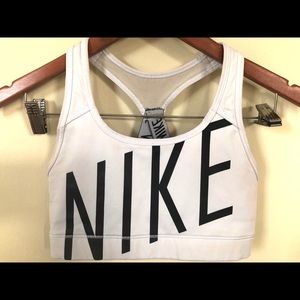 NIKE sports bra